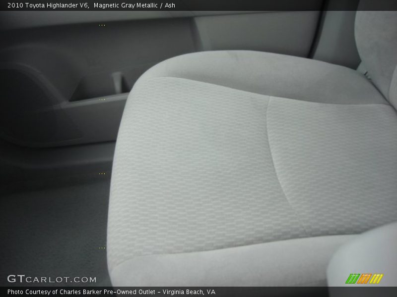 Magnetic Gray Metallic / Ash 2010 Toyota Highlander V6