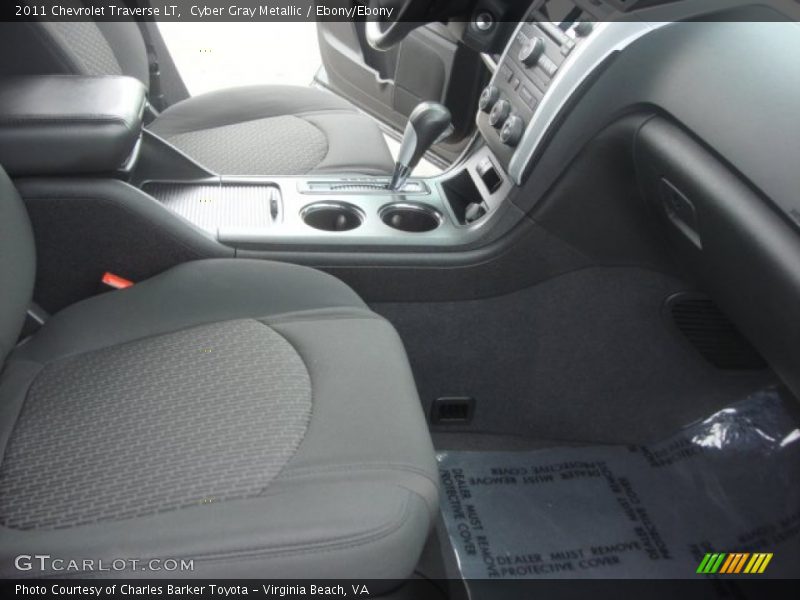 Cyber Gray Metallic / Ebony/Ebony 2011 Chevrolet Traverse LT