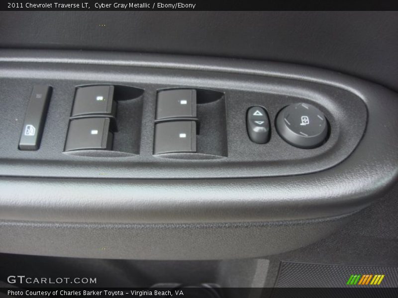 Cyber Gray Metallic / Ebony/Ebony 2011 Chevrolet Traverse LT