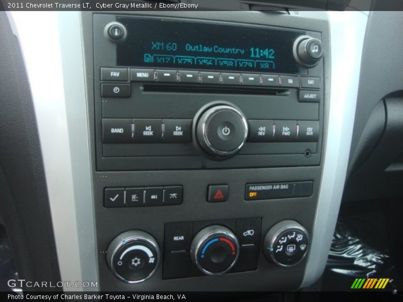 Cyber Gray Metallic / Ebony/Ebony 2011 Chevrolet Traverse LT