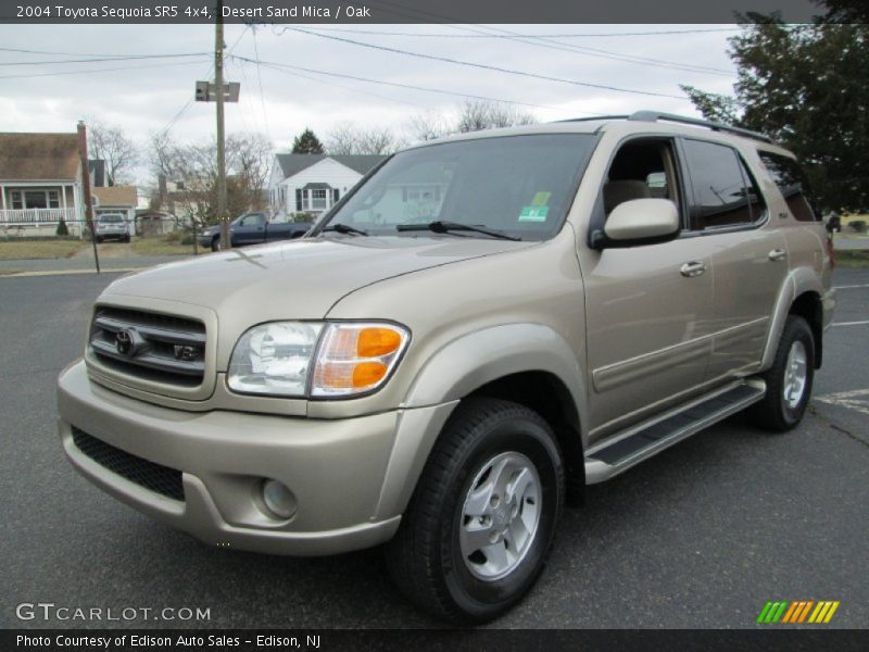 Front 3/4 View of 2004 Sequoia SR5 4x4