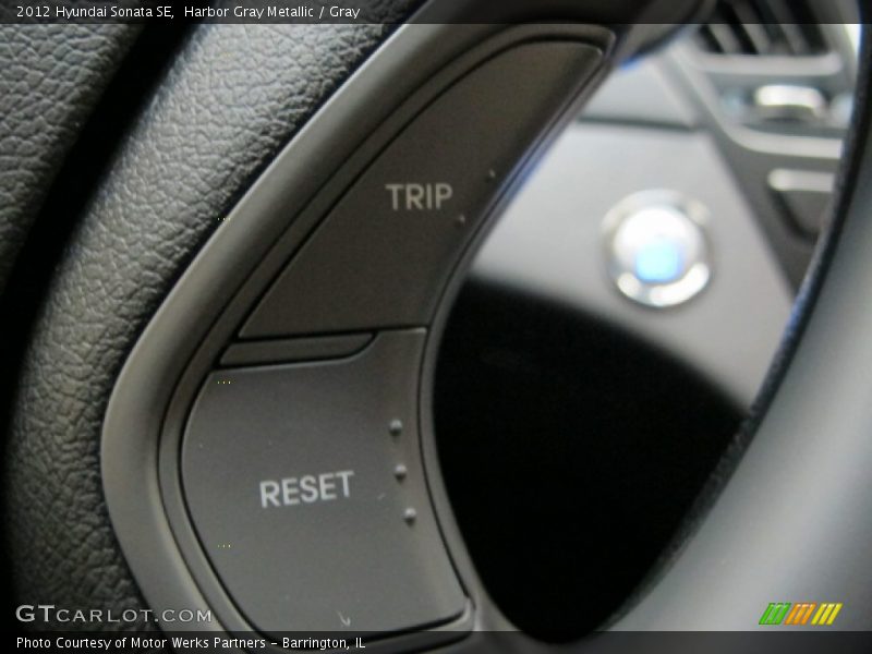 Controls of 2012 Sonata SE