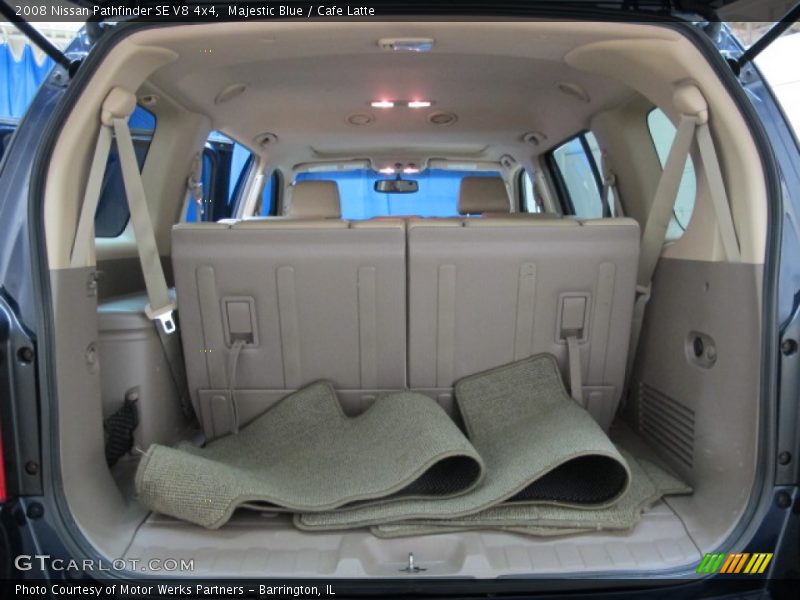  2008 Pathfinder SE V8 4x4 Trunk