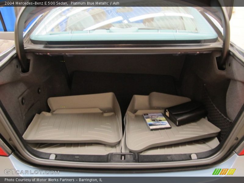  2004 E 500 Sedan Trunk