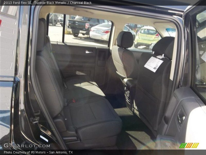 Tuxedo Black Metallic / Charcoal Black 2013 Ford Flex SE