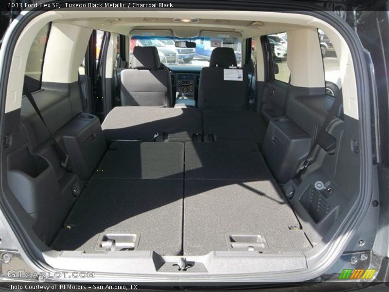 Tuxedo Black Metallic / Charcoal Black 2013 Ford Flex SE