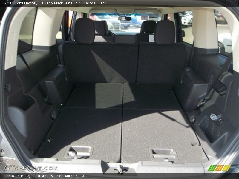 Tuxedo Black Metallic / Charcoal Black 2013 Ford Flex SE