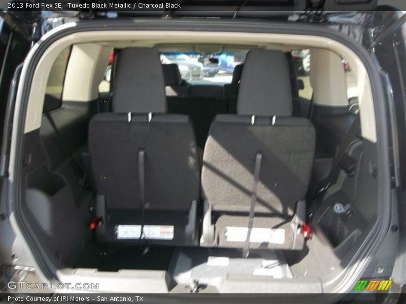 Tuxedo Black Metallic / Charcoal Black 2013 Ford Flex SE