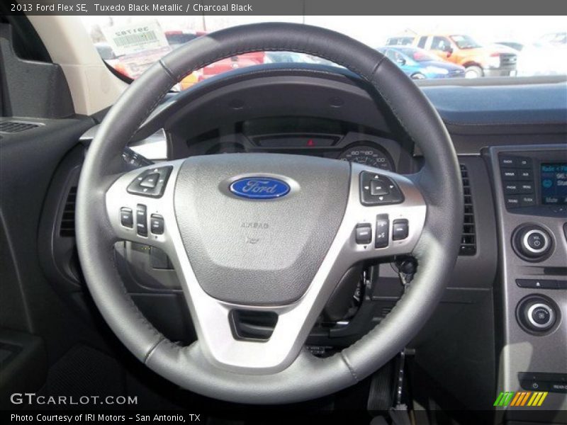 Tuxedo Black Metallic / Charcoal Black 2013 Ford Flex SE