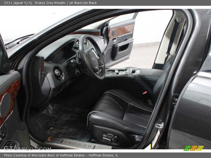Stratus Grey Metallic / Jet Black/Jet Black 2011 Jaguar XJ XJ