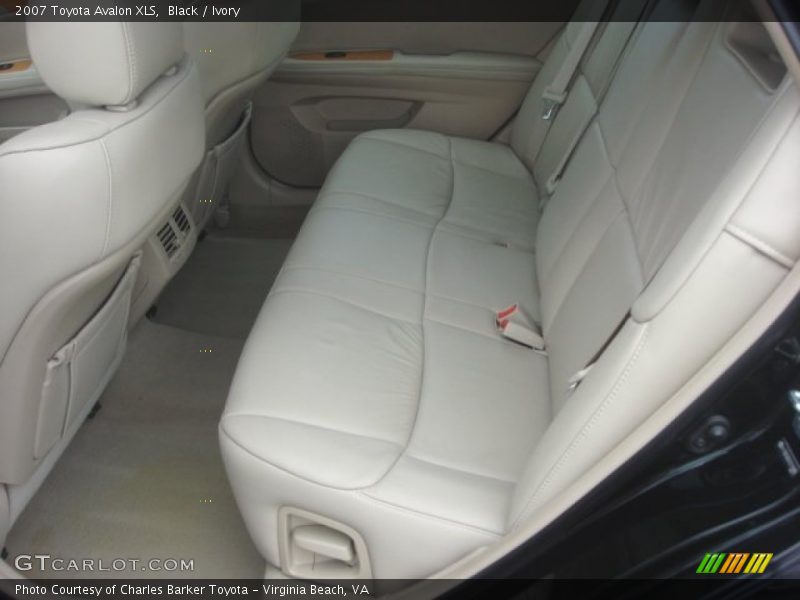 Rear Seat of 2007 Avalon XLS