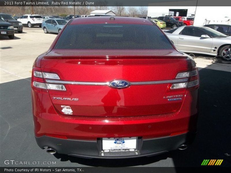 Ruby Red Metallic / Dune 2013 Ford Taurus Limited