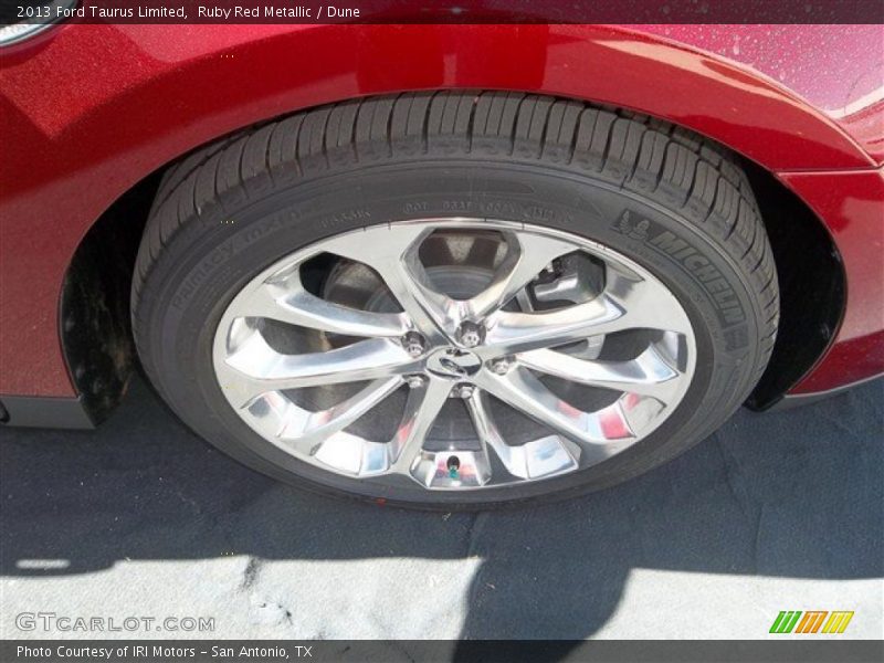 Ruby Red Metallic / Dune 2013 Ford Taurus Limited