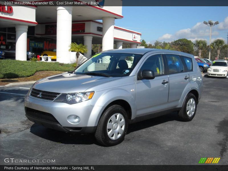 Cool Silver Metallic / Black 2007 Mitsubishi Outlander ES