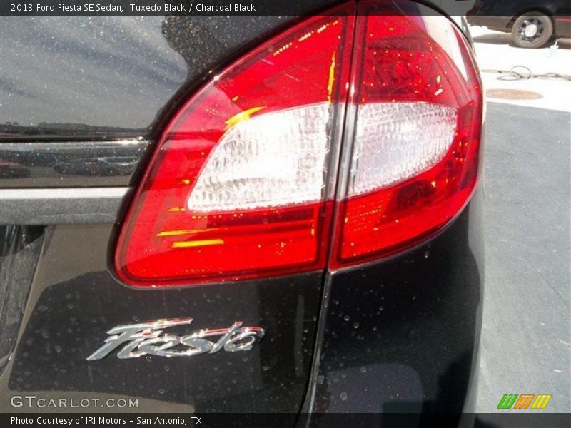 Tuxedo Black / Charcoal Black 2013 Ford Fiesta SE Sedan