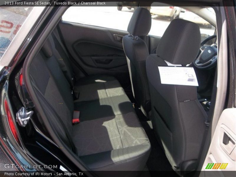 Tuxedo Black / Charcoal Black 2013 Ford Fiesta SE Sedan
