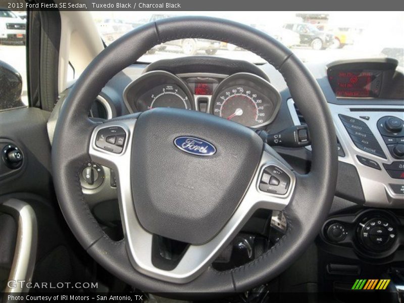 Tuxedo Black / Charcoal Black 2013 Ford Fiesta SE Sedan