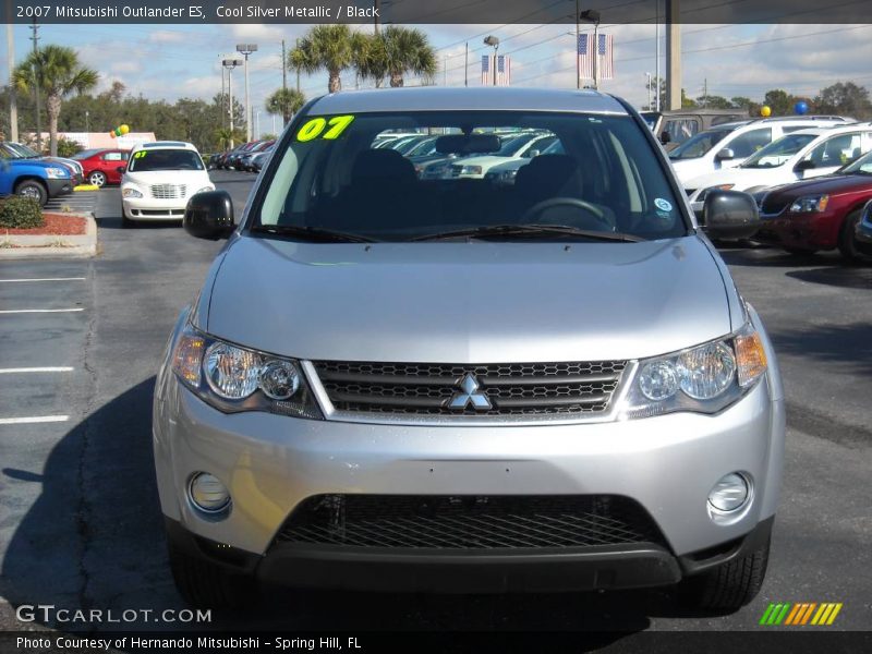 Cool Silver Metallic / Black 2007 Mitsubishi Outlander ES