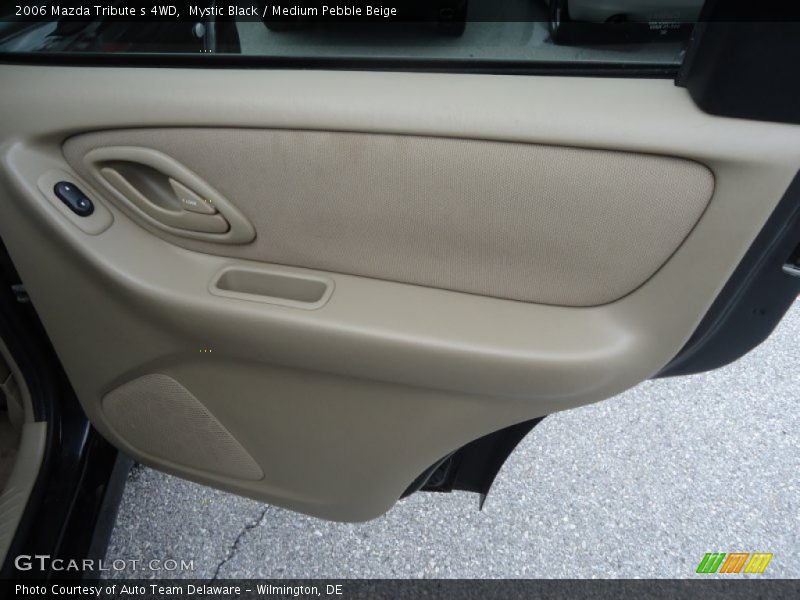 Mystic Black / Medium Pebble Beige 2006 Mazda Tribute s 4WD