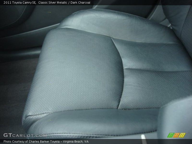 Classic Silver Metallic / Dark Charcoal 2011 Toyota Camry SE