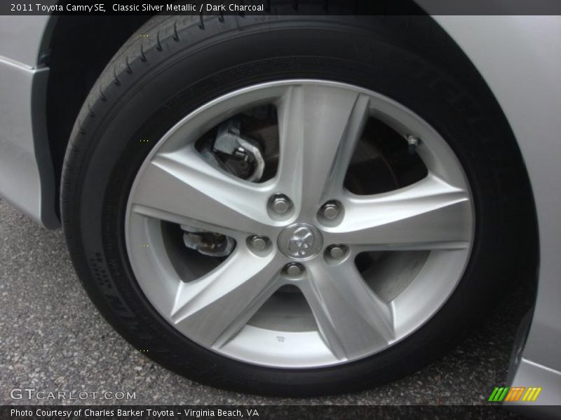 Classic Silver Metallic / Dark Charcoal 2011 Toyota Camry SE