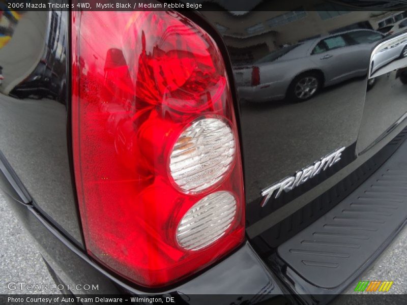 Mystic Black / Medium Pebble Beige 2006 Mazda Tribute s 4WD