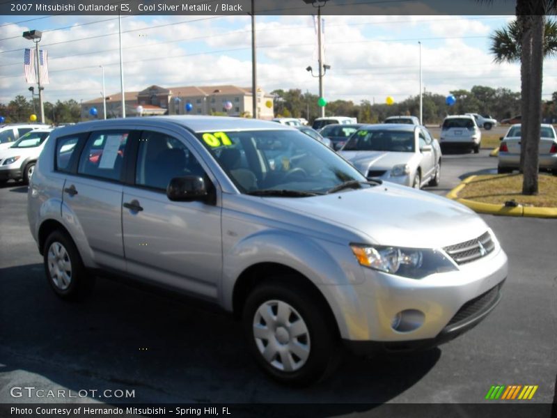 Cool Silver Metallic / Black 2007 Mitsubishi Outlander ES
