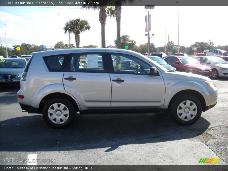 Cool Silver Metallic / Black 2007 Mitsubishi Outlander ES