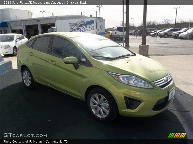 Lime Squeeze / Charcoal Black 2013 Ford Fiesta SE Sedan