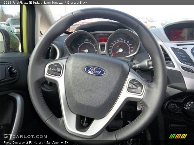 Lime Squeeze / Charcoal Black 2013 Ford Fiesta SE Sedan