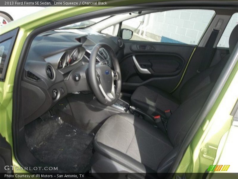 Lime Squeeze / Charcoal Black 2013 Ford Fiesta SE Sedan