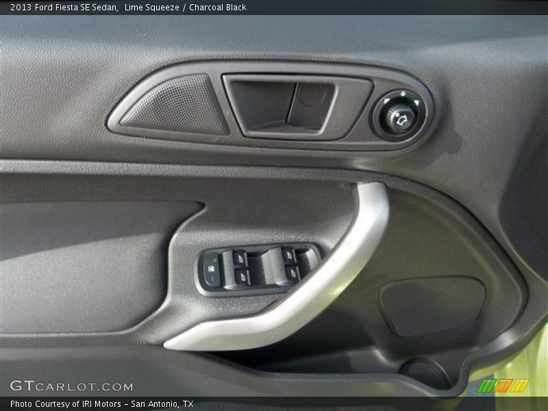 Lime Squeeze / Charcoal Black 2013 Ford Fiesta SE Sedan