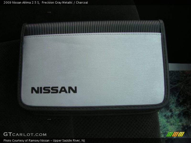 Precision Gray Metallic / Charcoal 2009 Nissan Altima 2.5 S