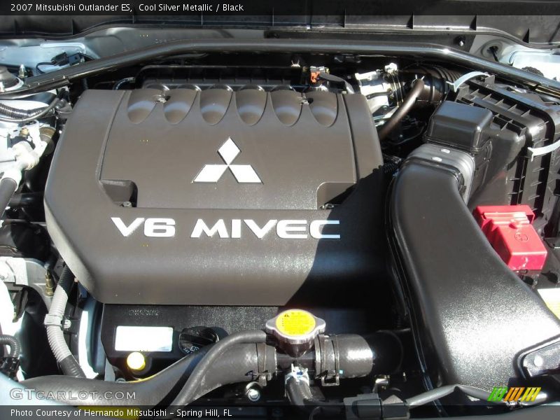 Cool Silver Metallic / Black 2007 Mitsubishi Outlander ES