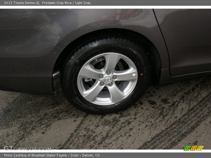 Predawn Gray Mica / Light Gray 2013 Toyota Sienna LE