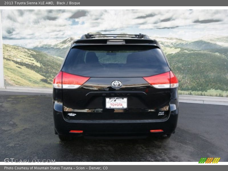 Black / Bisque 2013 Toyota Sienna XLE AWD