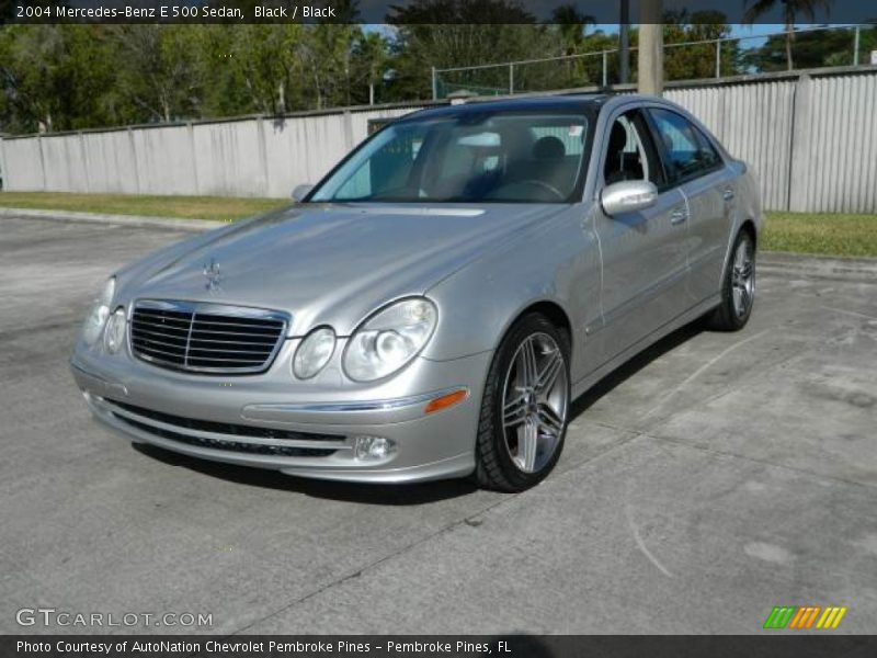 Front 3/4 View of 2004 E 500 Sedan