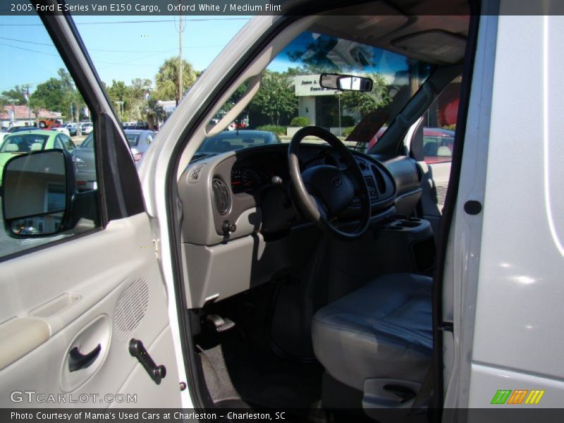 Oxford White / Medium Flint 2005 Ford E Series Van E150 Cargo