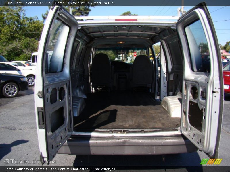 Oxford White / Medium Flint 2005 Ford E Series Van E150 Cargo
