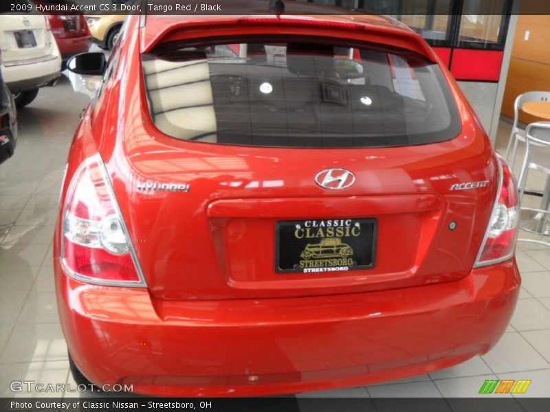 Tango Red / Black 2009 Hyundai Accent GS 3 Door