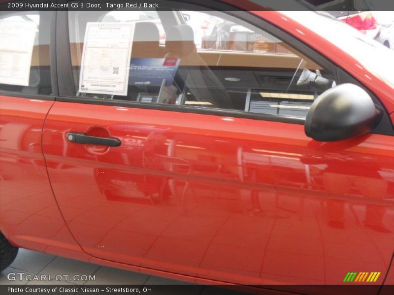 Tango Red / Black 2009 Hyundai Accent GS 3 Door