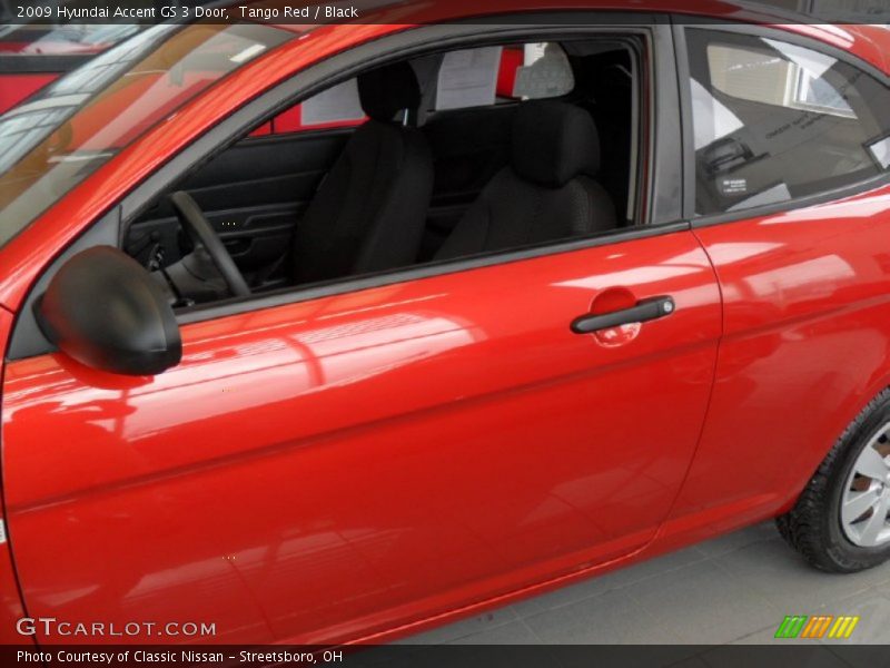 Tango Red / Black 2009 Hyundai Accent GS 3 Door