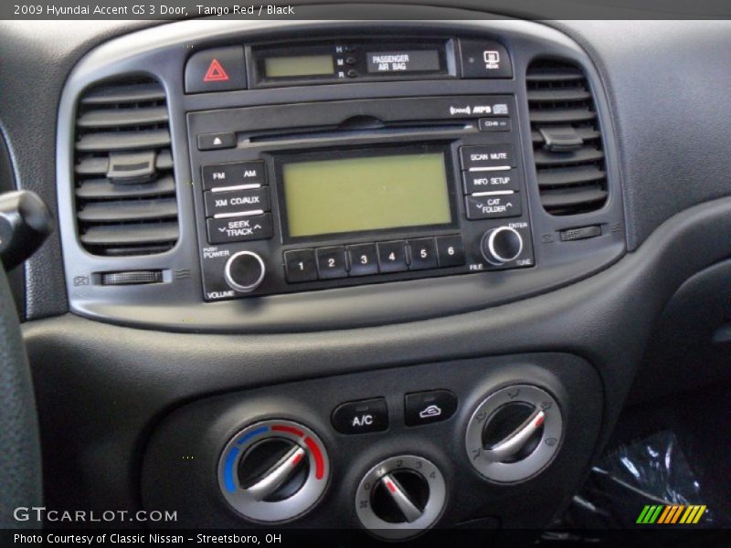 Controls of 2009 Accent GS 3 Door