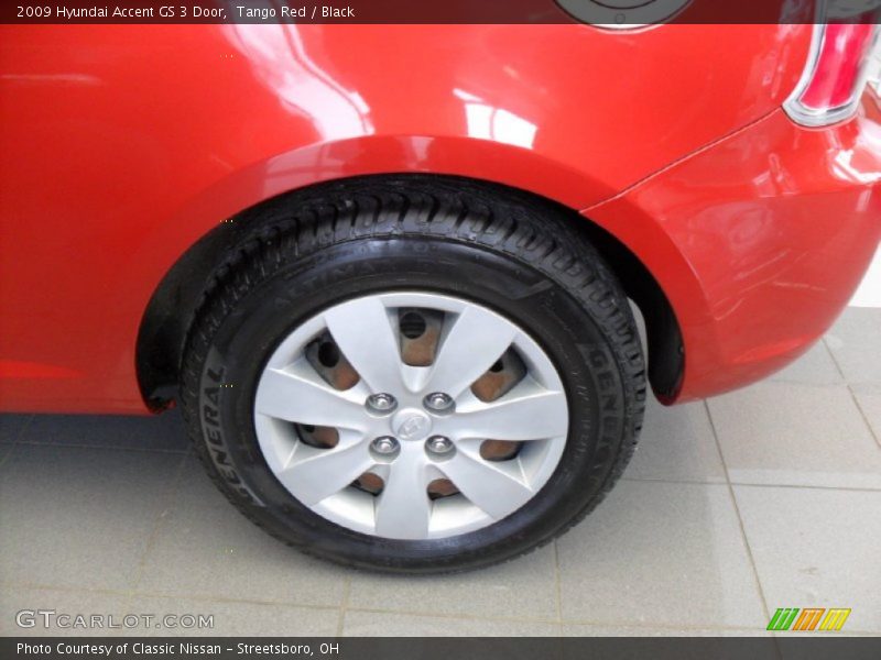 Tango Red / Black 2009 Hyundai Accent GS 3 Door