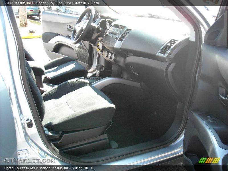 Cool Silver Metallic / Black 2007 Mitsubishi Outlander ES