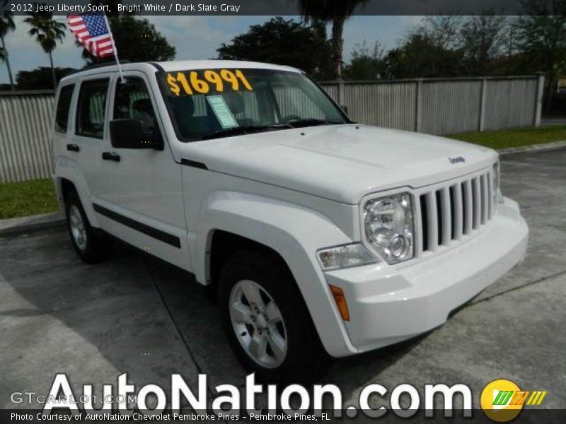Bright White / Dark Slate Gray 2012 Jeep Liberty Sport