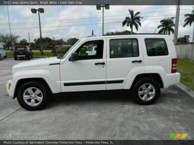 Bright White / Dark Slate Gray 2012 Jeep Liberty Sport