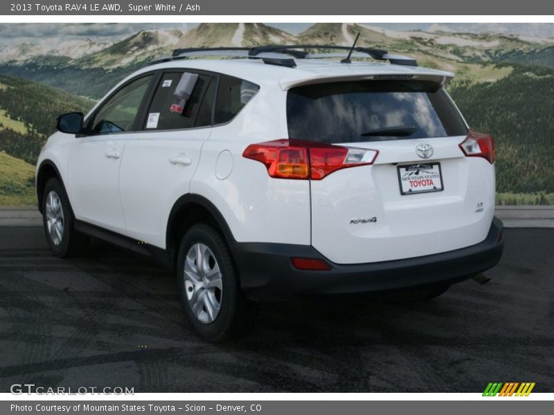 Super White / Ash 2013 Toyota RAV4 LE AWD