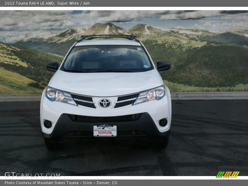 Super White / Ash 2013 Toyota RAV4 LE AWD