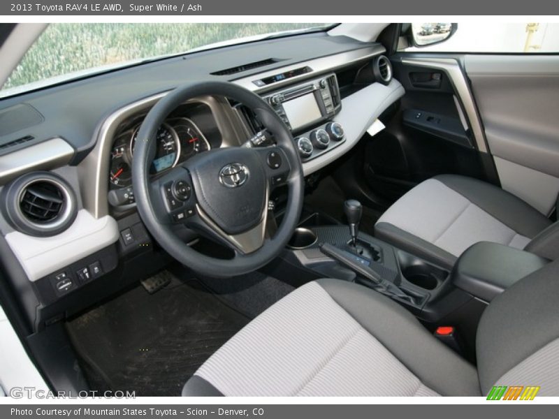 Super White / Ash 2013 Toyota RAV4 LE AWD